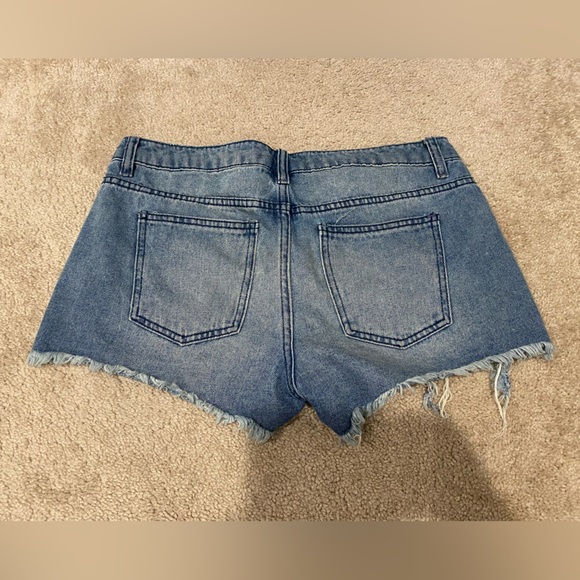C & v jean shorts - Picture 2 of 2